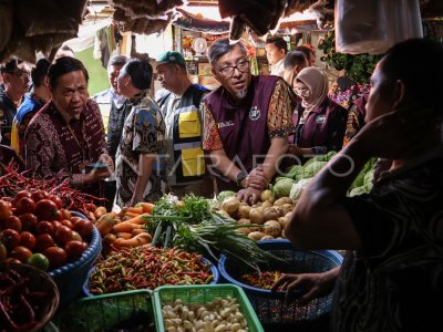 Pemantauan stok dan harga bahan pangan di Makassar