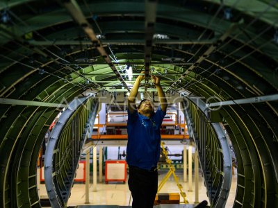 Produksi pesawat CN235 di PTDI