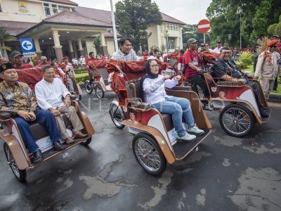 Bantuan becak listrik dari Presiden di Cirebon