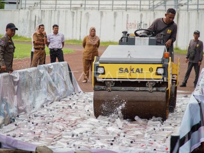 Pemusnahan barang hasil penindakan Bea Cukai Probolinggo