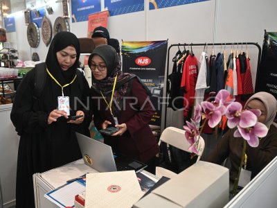 Forum bisnis dan pameran PaDI UMKM 2025