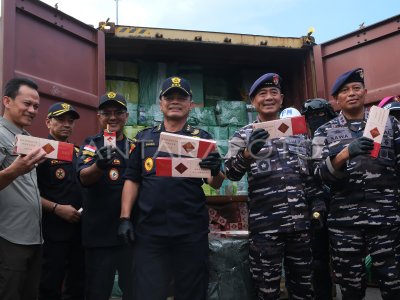 Bea Cukai gagalkan penyelundupan rokok ilegal dari Kamboja