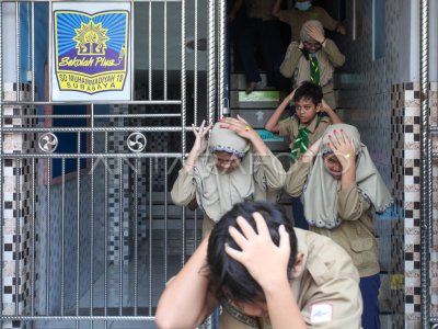 Edukasi tanggap darurat bencana di sekolah