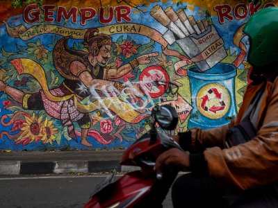 Melawan peredaran rokok ilegal