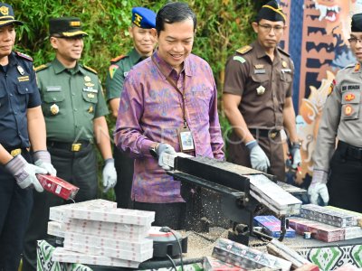 Pemusnahan barang kena cukai ilegal