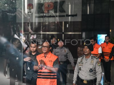 Penahanan tersangka kasus suap di Lampung Tengah