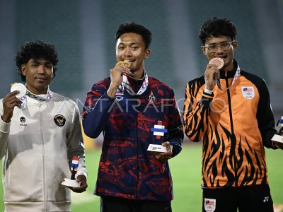 Zohri raih medali perak lari 100 meter putra