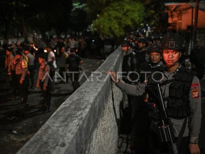 Le chaos s&#039;ensuit après l&#039;attaque d&#039;un collecteur de dettes par une foule à Kalibata