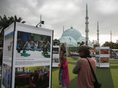 Pameran foto Jejak Urban Dinamika Sosial Banten
