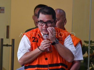 Pemeriksaan Hendi Prio Santoso