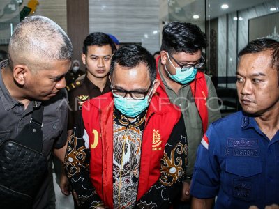 Penahanan tersangka Kadis ESDM Kalteng 