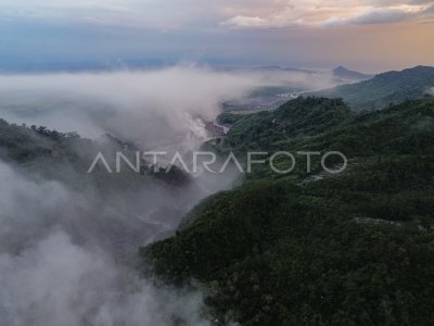 Esté alerta ante el riesgo de inundaciones de lahares por lluvia desde el Monte Semeru