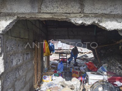 Aktivitas warga pascabanjir bandang di Malalo