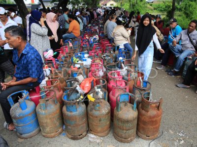 Distribusi gas elpiji di Aceh