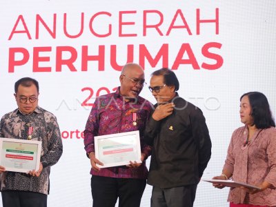 LKBN ANTARA reçoit le prix Perhumas