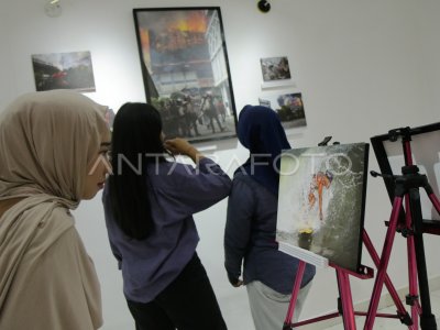 Photo Exhibition of ANTARA National News Agency&#039;s Anniversary in Mataram