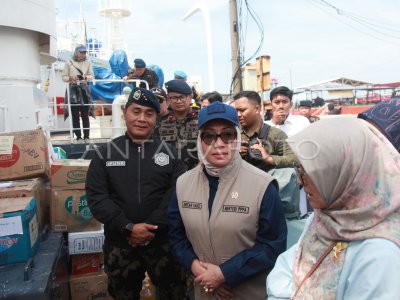 Pengiriman bantuan kemanusiaan Satgas KKP ke Sumatra