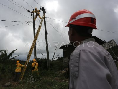Perbaikan jaringan listrik di Bener Meriah