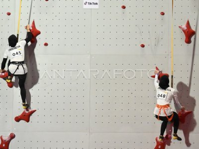 Puja Lestari wins gold medal in women&#039;s speed climbing