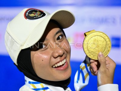 Puja Lestari wins gold medal in women&#039;s speed climbing