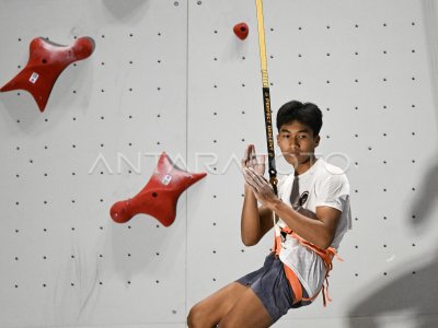 Robby Al Hilmi remporte la médaille d&#039;or dans l&#039;épreuve de vitesse d&#039;escalade masculine