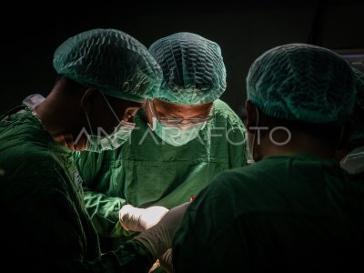 TNI AL lakukan operasi korban bencana alam di KRI dr Soeharso