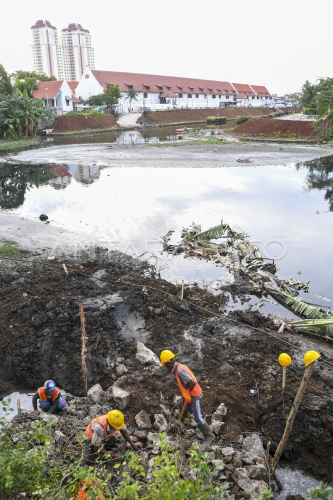 Proyek Sodetan Museum Bahari Jakarta Antara Foto