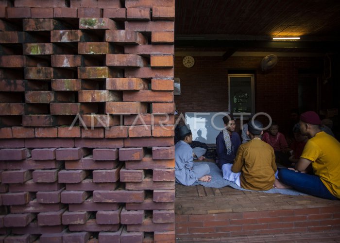 Xojayin va qul porno video Xolam bilan rus jinsiy aloqa