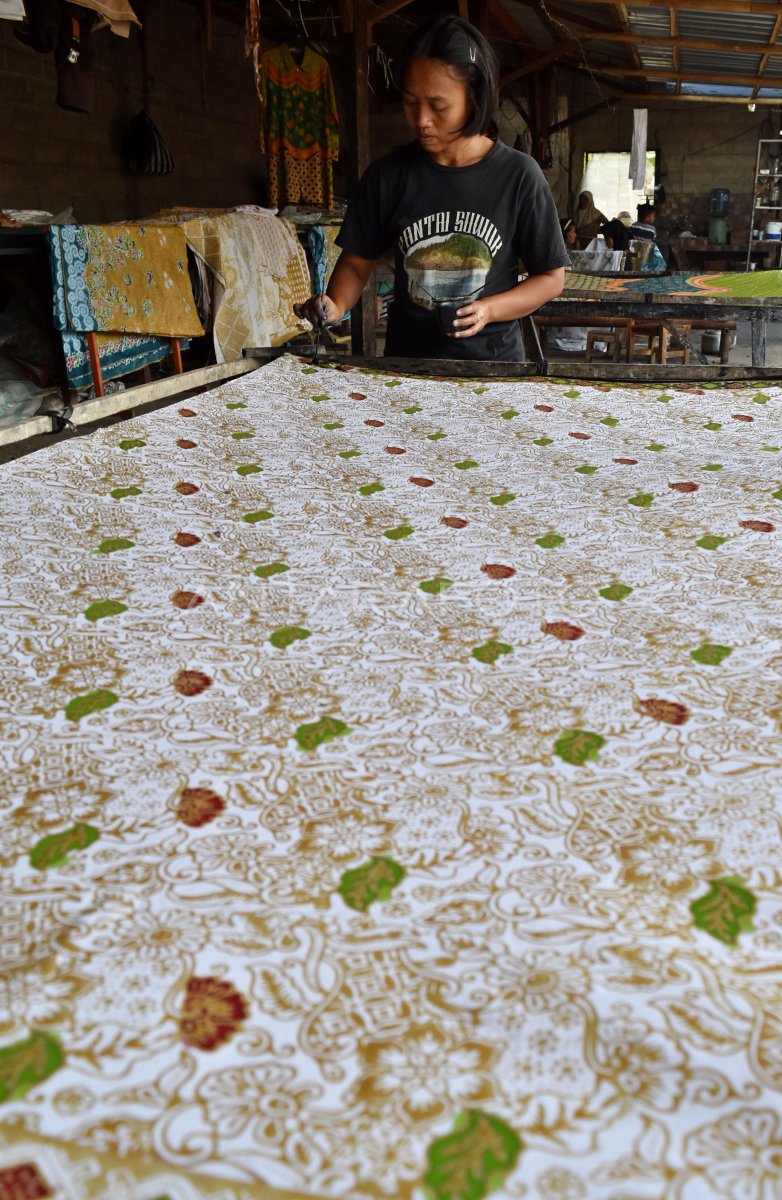 TYPICAL BATIK PRODUCTION OF FRUIT | ANTARA Foto