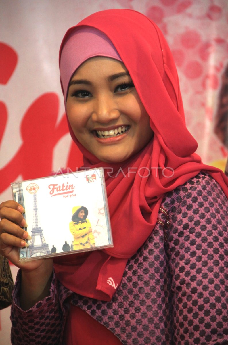 Tashlab ketilgan qurilish maydonchasida porno qiz Tukli mushuk porno filmlarini onlayn tomosha qiling