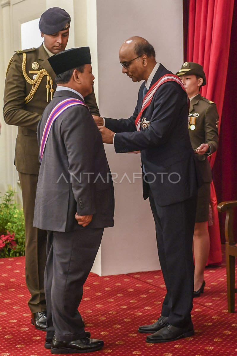 Prabowo received Darjah Utama Bakti from Singapore President ANTARA Foto