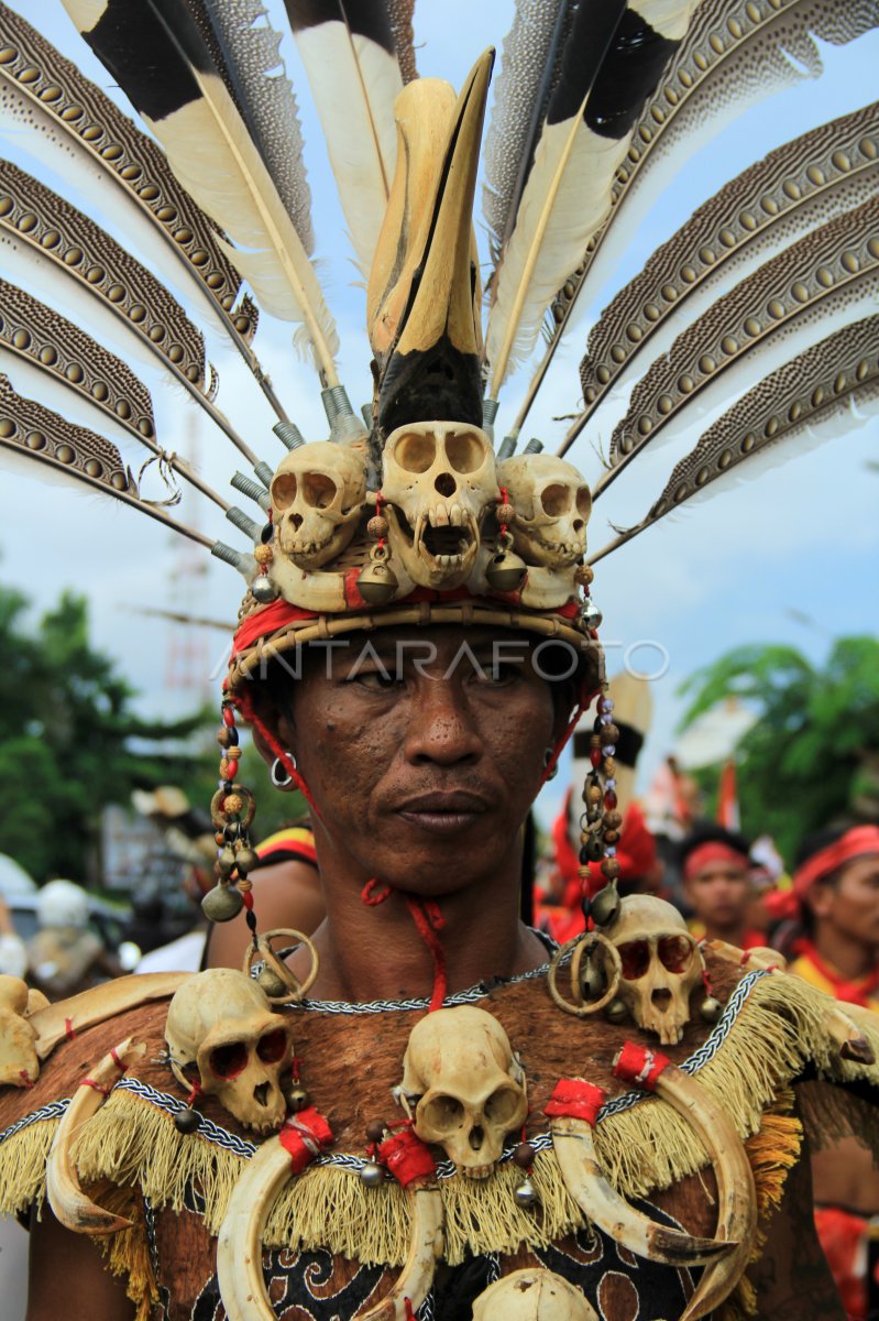 Pawai Gawai Dayak Kalbar ke-38