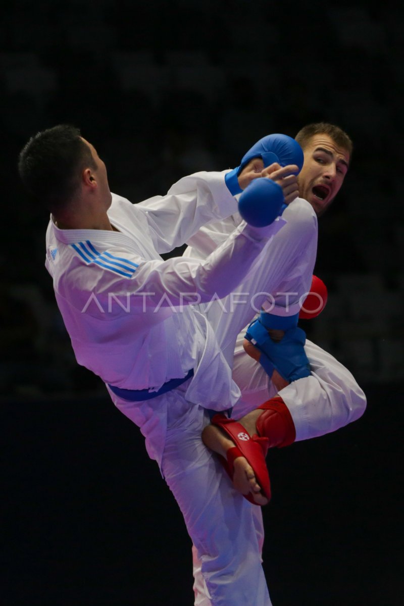 Ogizdagi kontur Rus tilida nolalarni, suhbatlarni, orgazmni tinglang