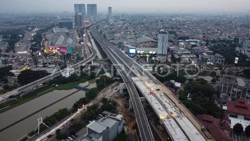 PEMBANGUNAN KONSTRUKSI JALAN TOL BECAKAYU SEKSI 2A ANTARA Foto