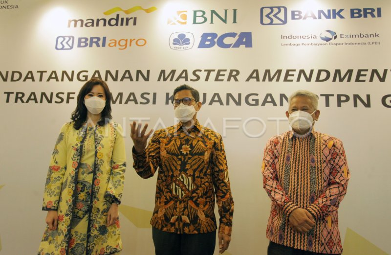 PENANDATANGANAN TRANSFORMASI KEUANGAN PTPN GROUP | ANTARA Foto