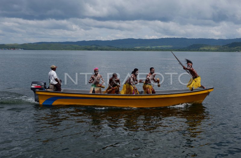 Tarian Isolo Sentani Papua