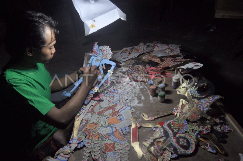 Kerajinan Wayang Kulit Wonogiri Antara Foto