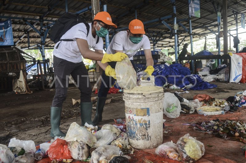 AKADEMI BIJAK SAMPAH | ANTARA Foto