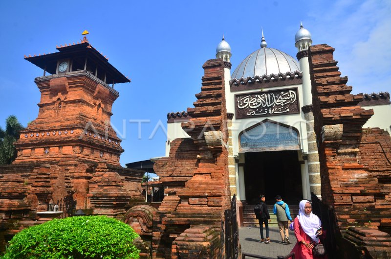 MASJID MENARA KUDUS | ANTARA Foto