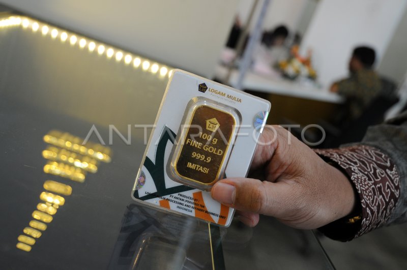 BUTIK EMAS ANTAM | ANTARA Foto