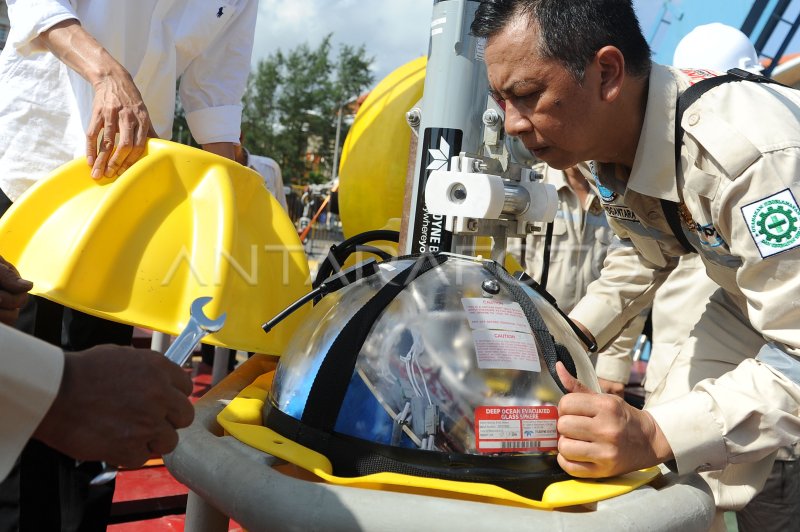 PELUNCURAN ALAT PERINGATAN DINI TSUNAMI