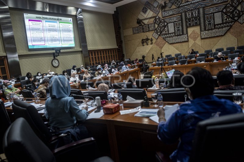 PEMBAHASAN KASUS GAGAL GINJAL AKUT PADA ANAK | ANTARA Foto