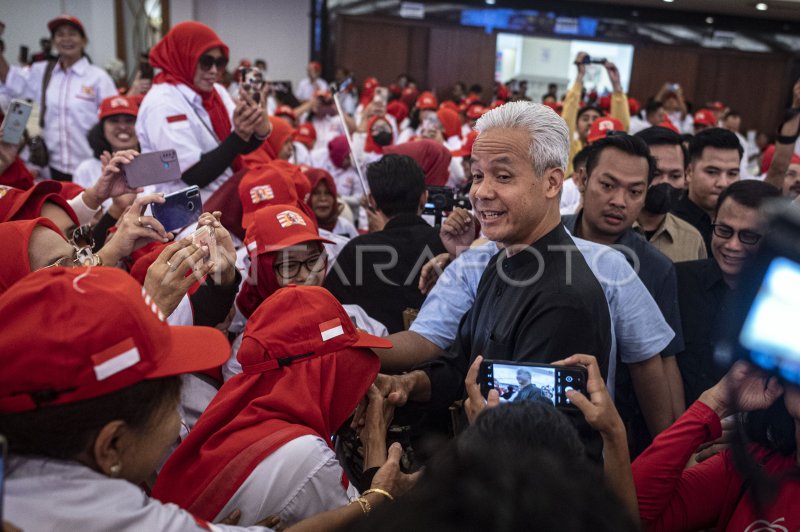 Deklarasi Relawan Gapura Nusantara Dukung Ganjar Pranowo | ANTARA Foto