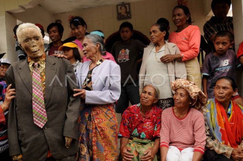 TRADISI LELUHUR TORAJA, Ma Nene | ANTARA Foto