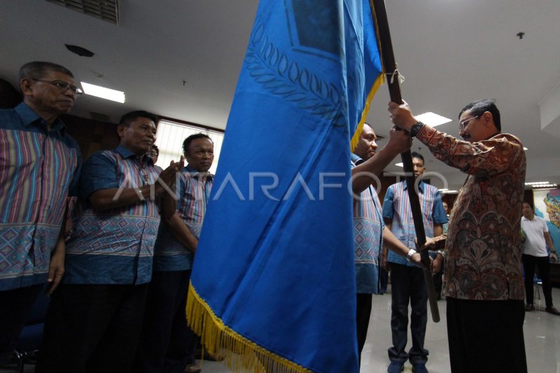 Pelepasan Kontingen Porwanas Sumut Antara Foto