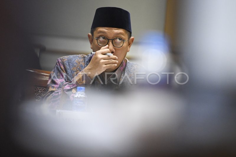 RAKER PERUBAHAN RUU PESANTREN DAN PENDIDIKAN | ANTARA Foto