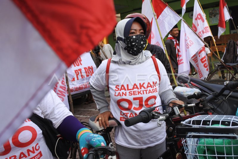 WARGA BANYUWANGI TOLAK TAMBANG | ANTARA Foto