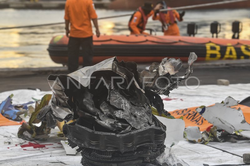 Pencarian Korban Kecelakaan Pesawat Sriwijaya Air Sj182 Antara Foto