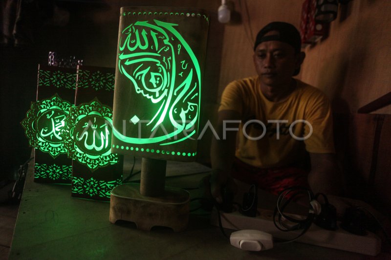 Kerajinan Cover Lampu Hias Dari Paralon Bekas Antara Foto