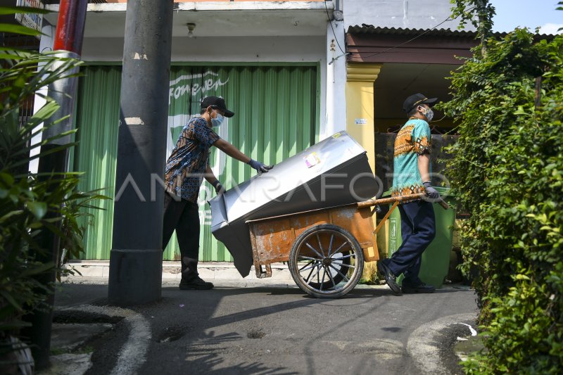 Layanan Jemput Sampah Elektronik Dinas Lingkungan Hidup Dki Antara Foto